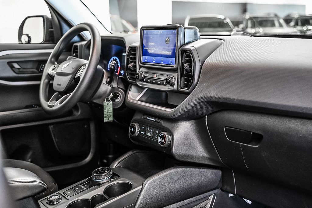 Ford Bronco Sport  2023 à Brossard, Québec - 32 - w1024h768px