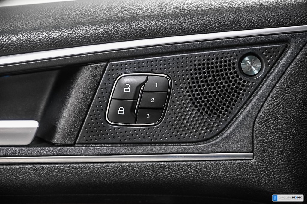 2022 Ford Edge in Brossard, Quebec - 24 - w1024h768px