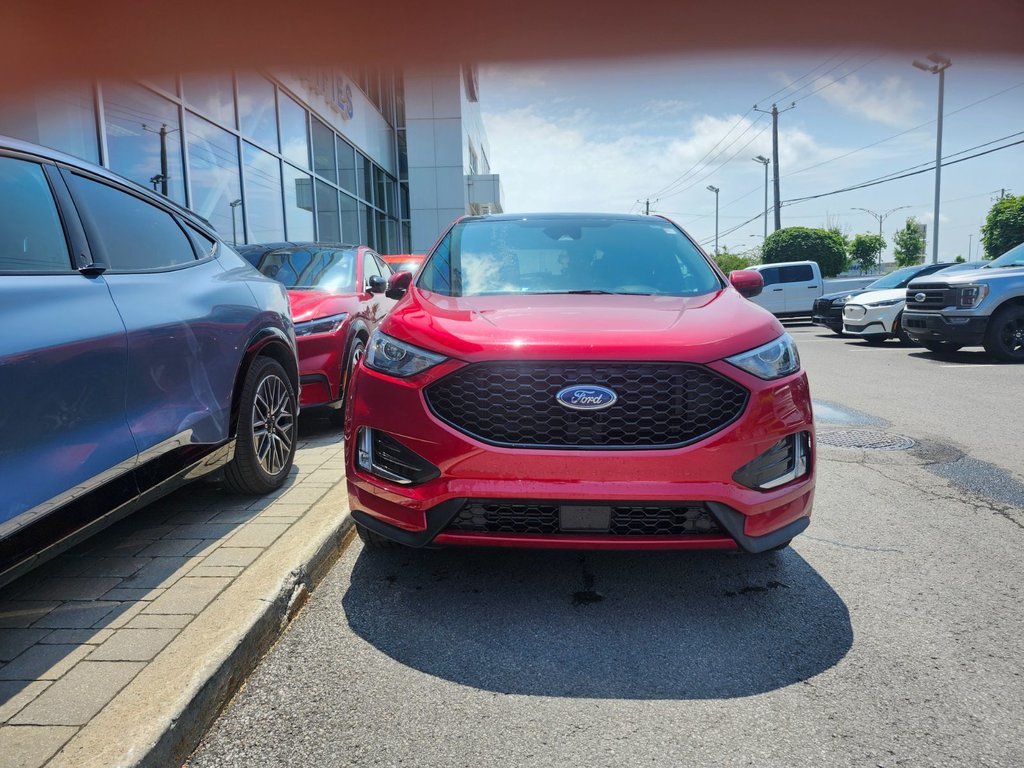 Ford Edge  2023 à Brossard, Québec - 3 - w1024h768px