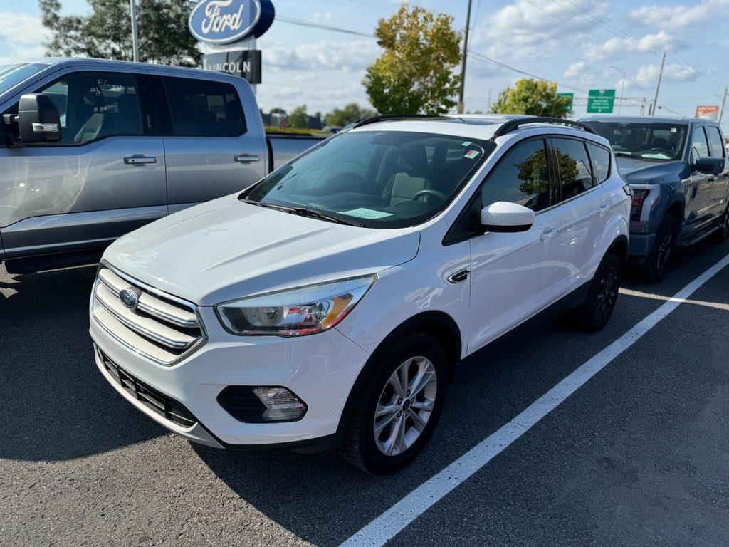 2017 Ford Escape in Brossard, Quebec - 1 - w1024h768px