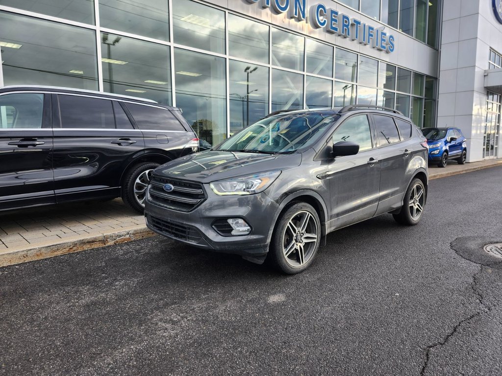 Ford Escape  2019 à Brossard, Québec - 1 - w1024h768px