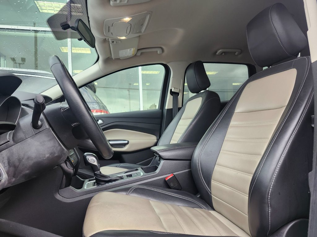 Ford Escape  2019 à Brossard, Québec - 11 - w1024h768px