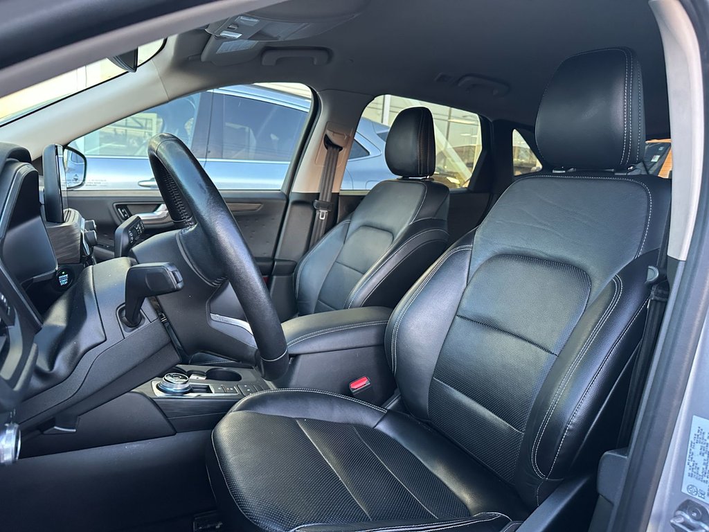 Ford Escape  2020 à Brossard, Québec - 9 - w1024h768px