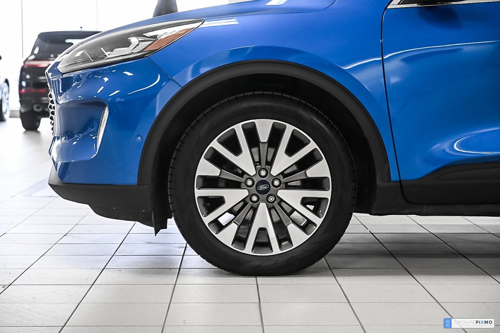 2020 Ford Escape in Brossard, Quebec - 13 - w1024h768px