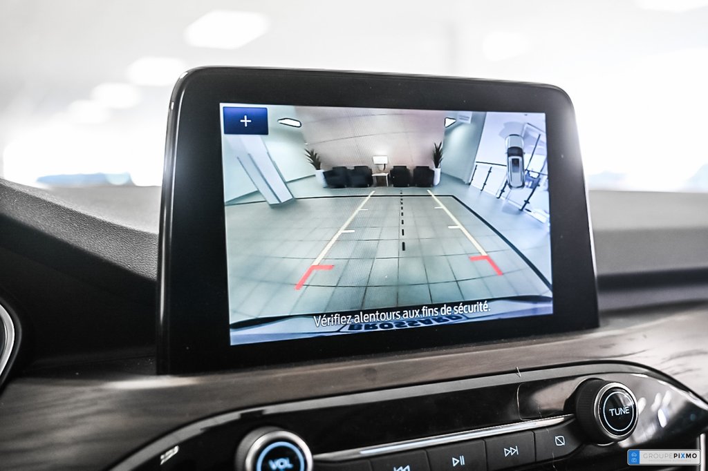 2020 Ford Escape in Brossard, Quebec - 25 - w1024h768px
