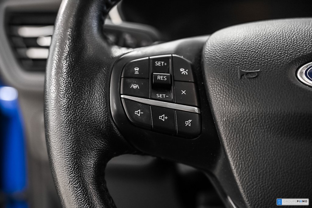 2020 Ford Escape in Brossard, Quebec - 22 - w1024h768px