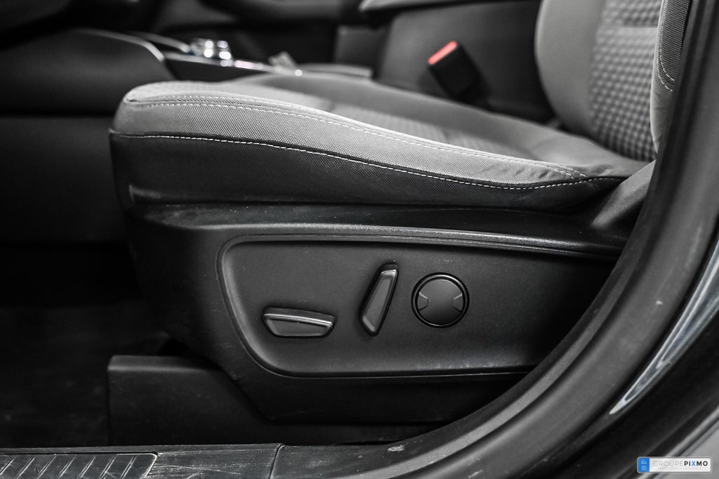 2020 Ford Escape SE AWD | CRUISE ADAPT. | SIEGES CHAUF. | CARPLAY | in Brossard, Quebec - 19 - w1024h768px