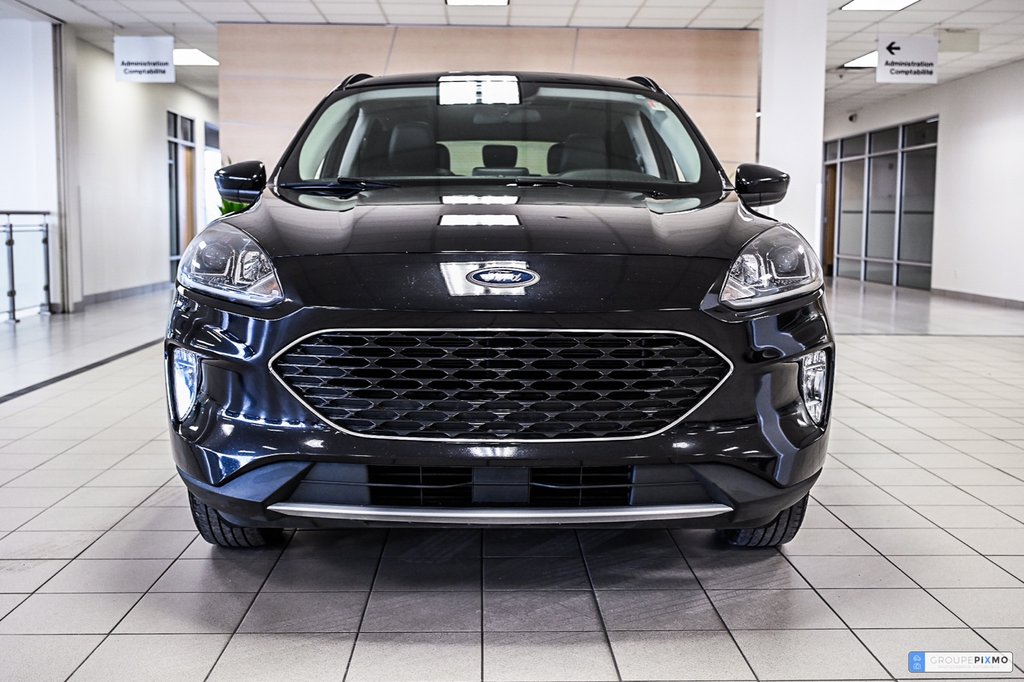 2021 Ford Escape in Brossard, Quebec - 2 - w1024h768px