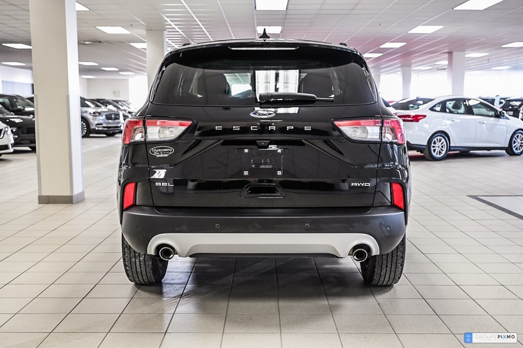 2020 Ford Escape in Brossard, Quebec - 9 - w1024h768px