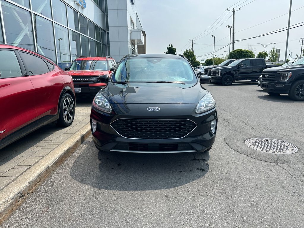 Ford Escape  2021 à Brossard, Québec - 3 - w1024h768px