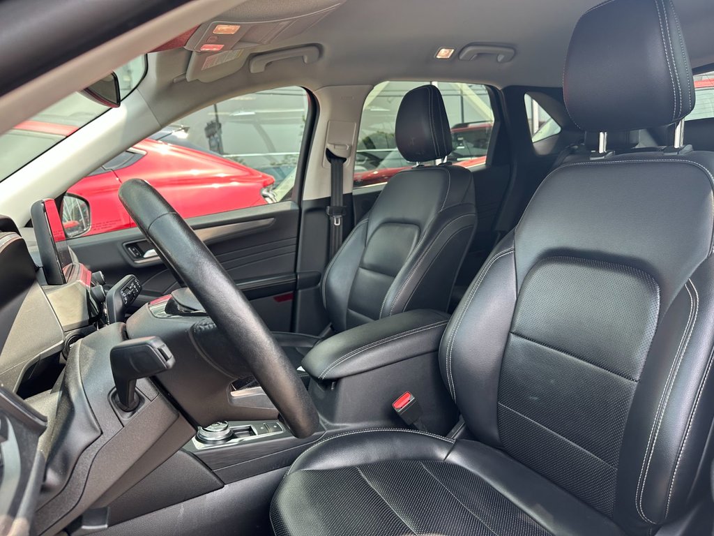 Ford Escape  2021 à Brossard, Québec - 11 - w1024h768px