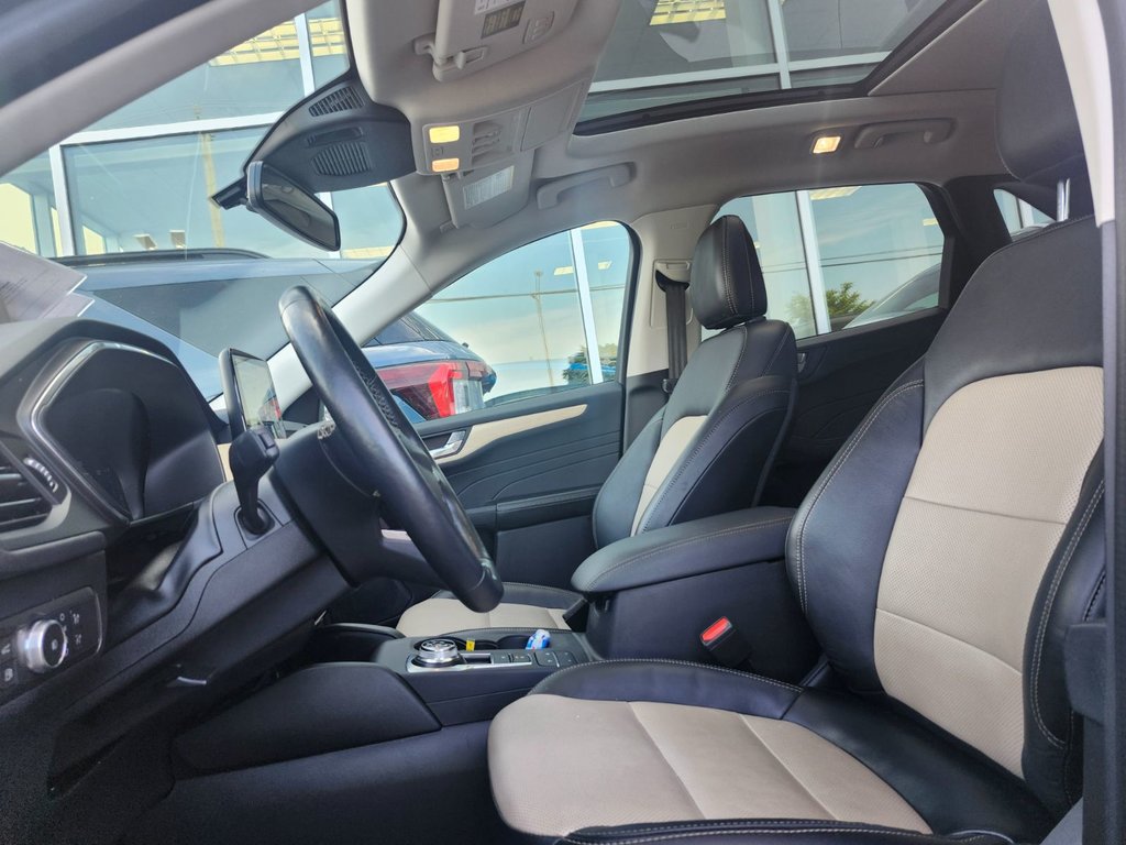 2021 Ford Escape in Brossard, Quebec - 11 - w1024h768px