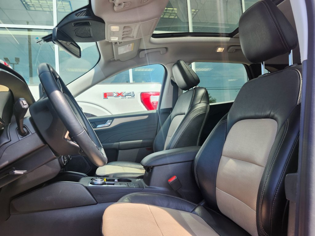 2021 Ford Escape in Brossard, Quebec - 11 - w1024h768px