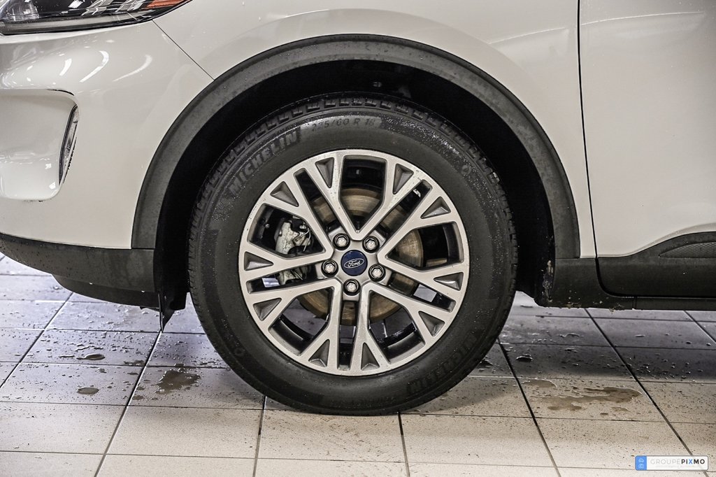 2022 Ford Escape in Brossard, Quebec - 6 - w1024h768px