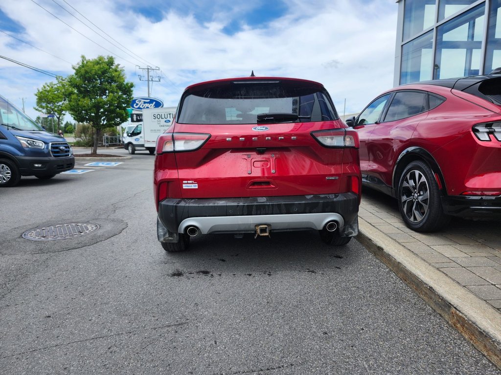 Ford Escape  2022 à Brossard, Québec - 9 - w1024h768px