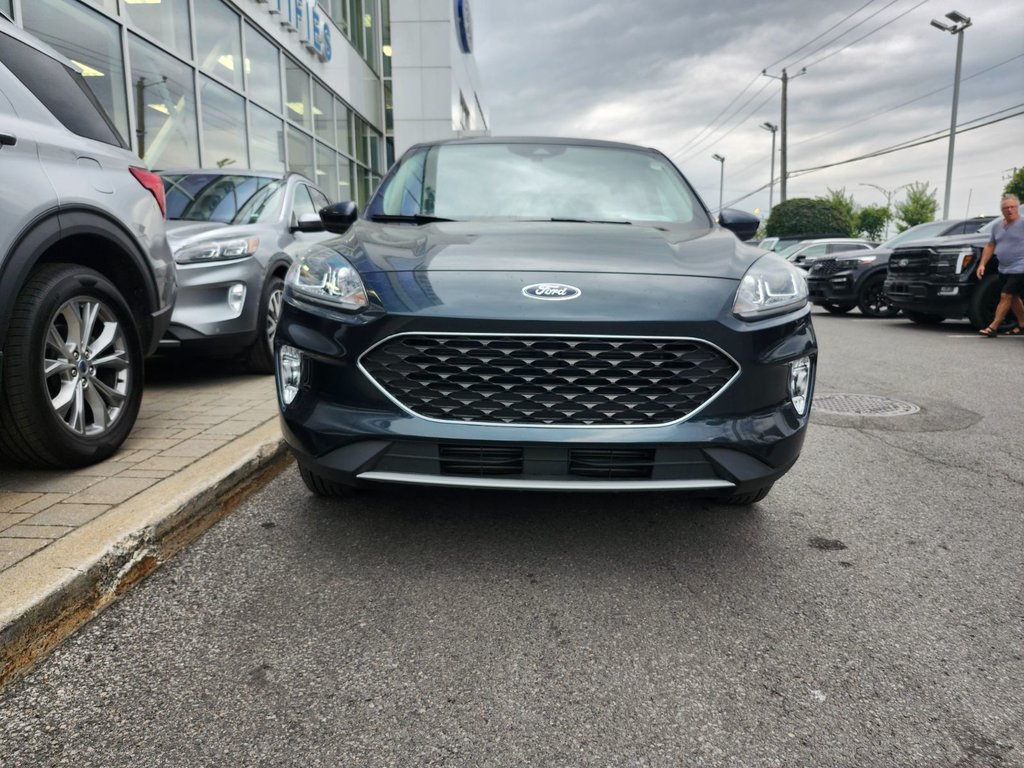 2022 Ford Escape in Brossard, Quebec - 3 - w1024h768px