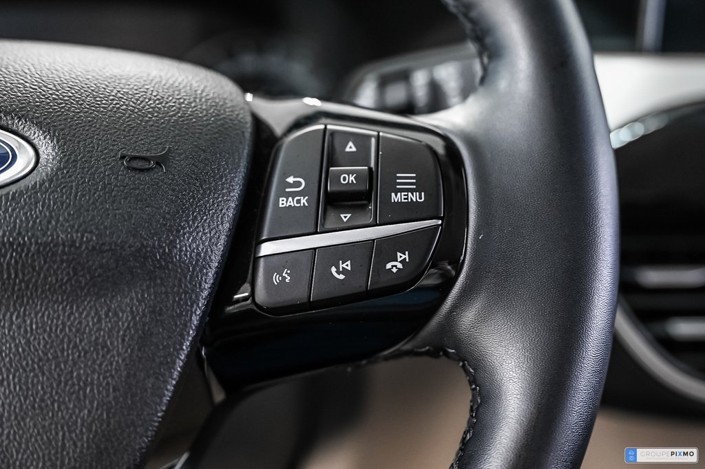 2022 Ford Escape in Brossard, Quebec - 28 - w1024h768px