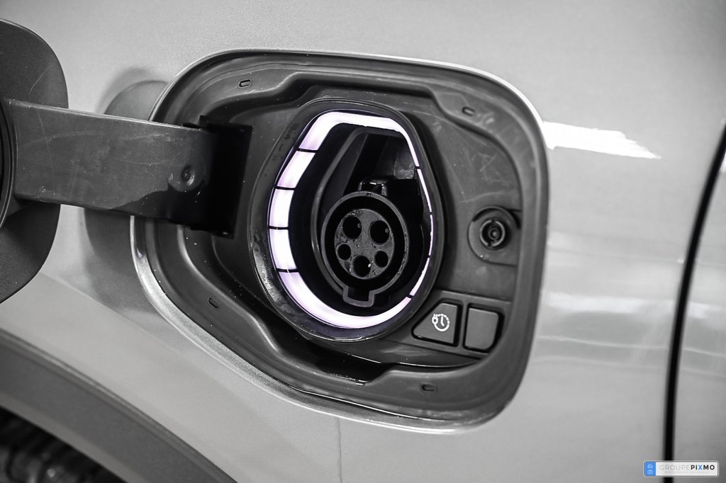 2022 Ford Escape in Brossard, Quebec - 16 - w1024h768px