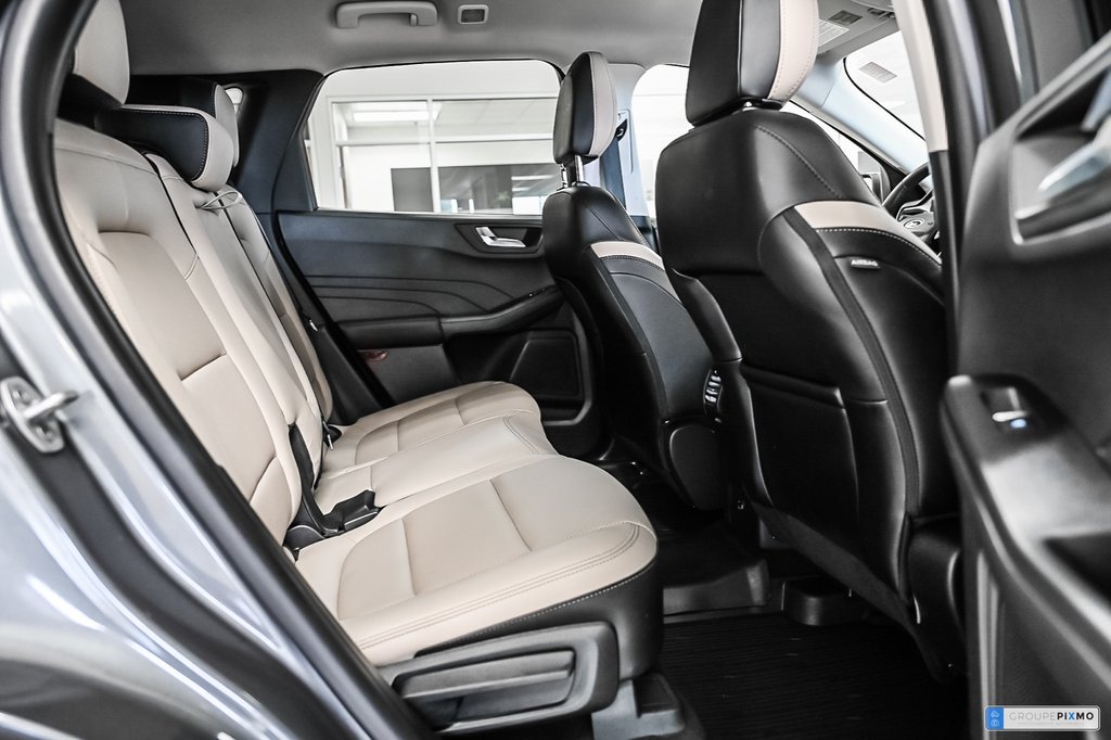 2022 Ford Escape in Brossard, Quebec - 33 - w1024h768px