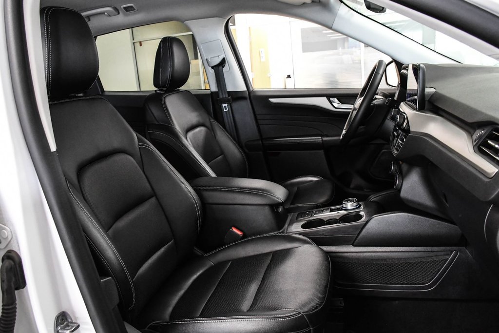 2022 Ford Escape in Brossard, Quebec - 13 - w1024h768px