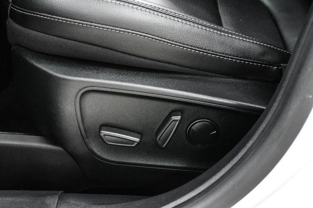 2022 Ford Escape in Brossard, Quebec - 14 - w1024h768px