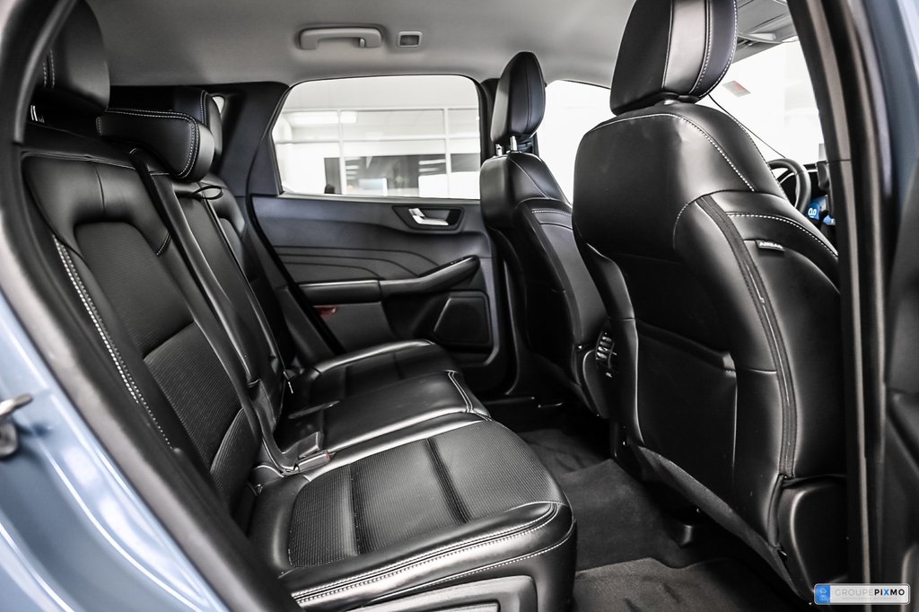Ford Escape  2023 à Brossard, Québec - 32 - w1024h768px