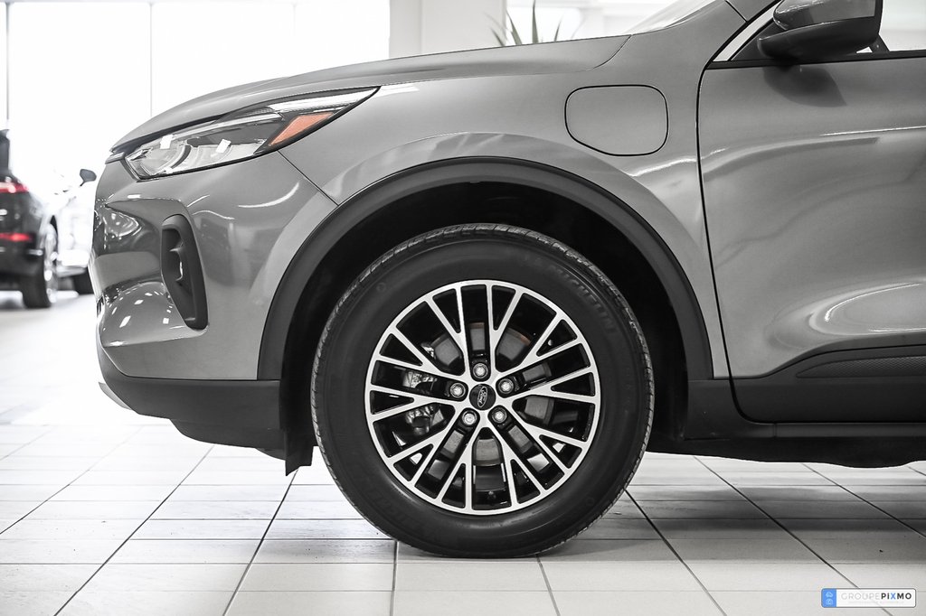 2024 Ford Escape in Brossard, Quebec - 14 - w1024h768px
