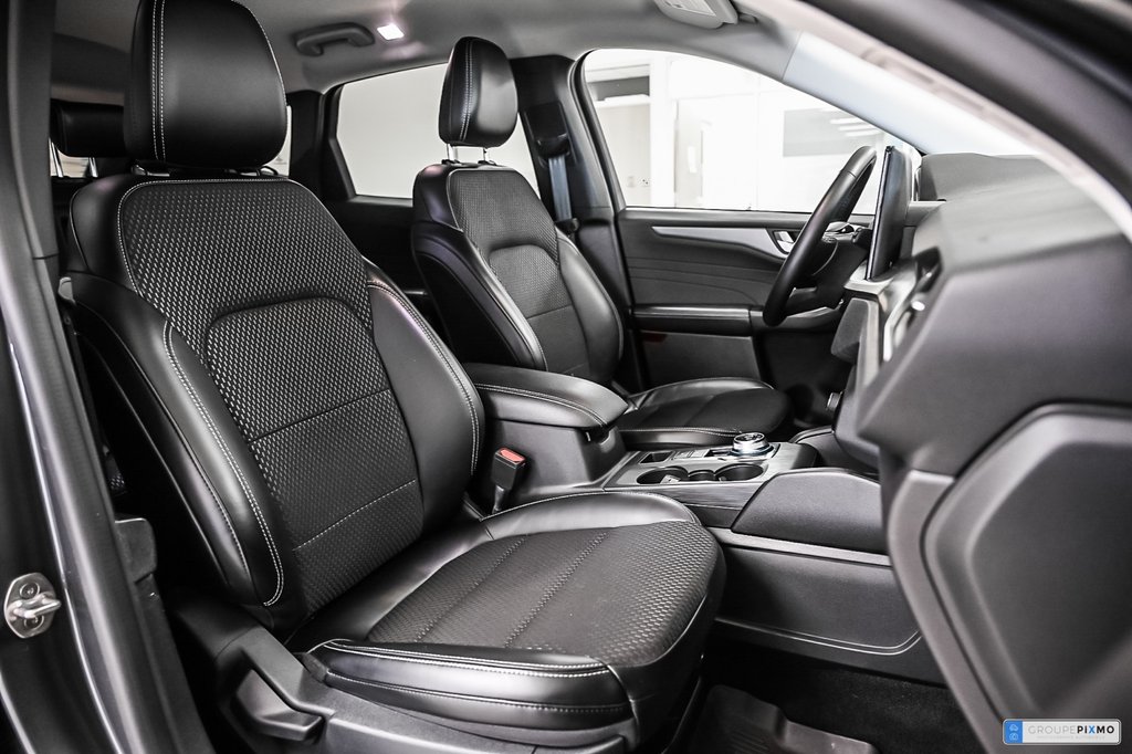 2024 Ford Escape in Brossard, Quebec - 38 - w1024h768px