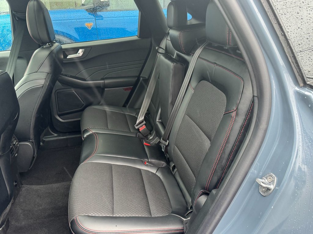 Ford Escape  2025 à Brossard, Québec - 11 - w1024h768px