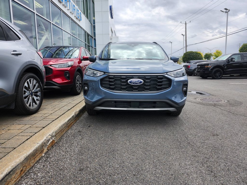 Ford Escape  2025 à Brossard, Québec - 3 - w1024h768px