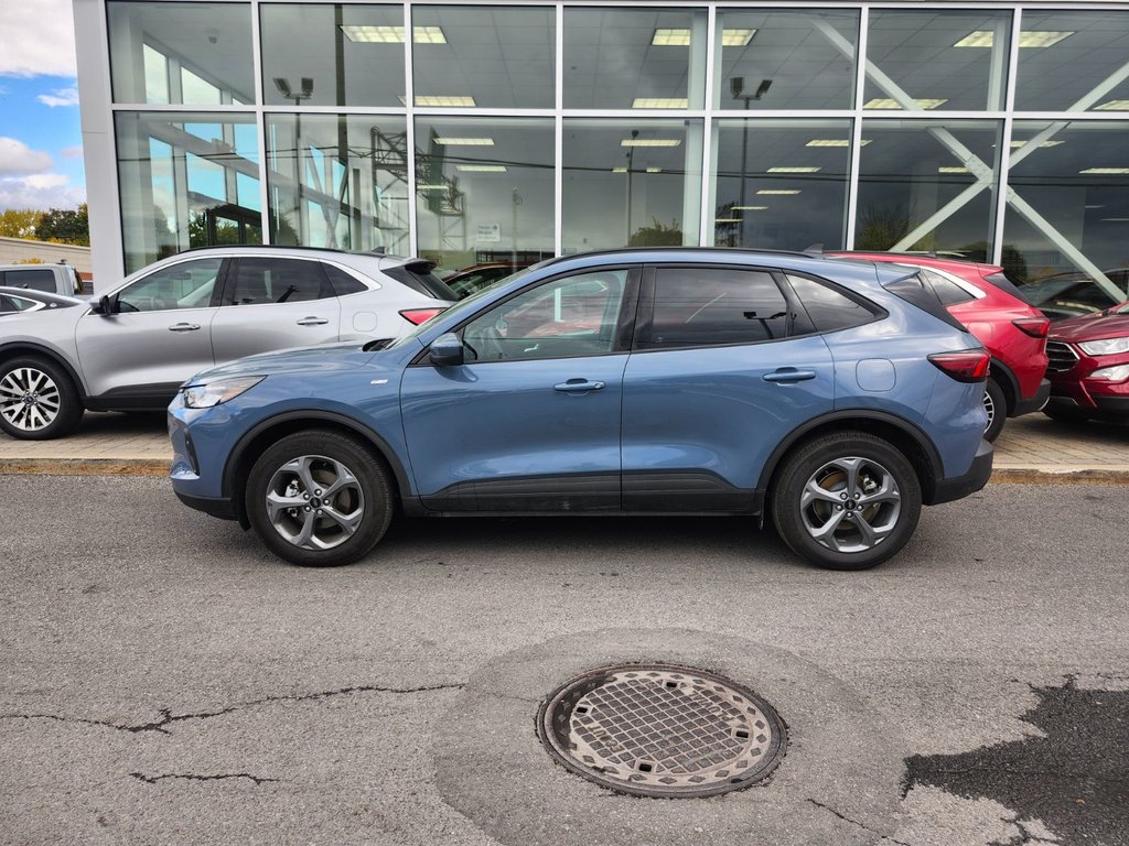 Ford Escape  2025 à Brossard, Québec - 5 - w1024h768px