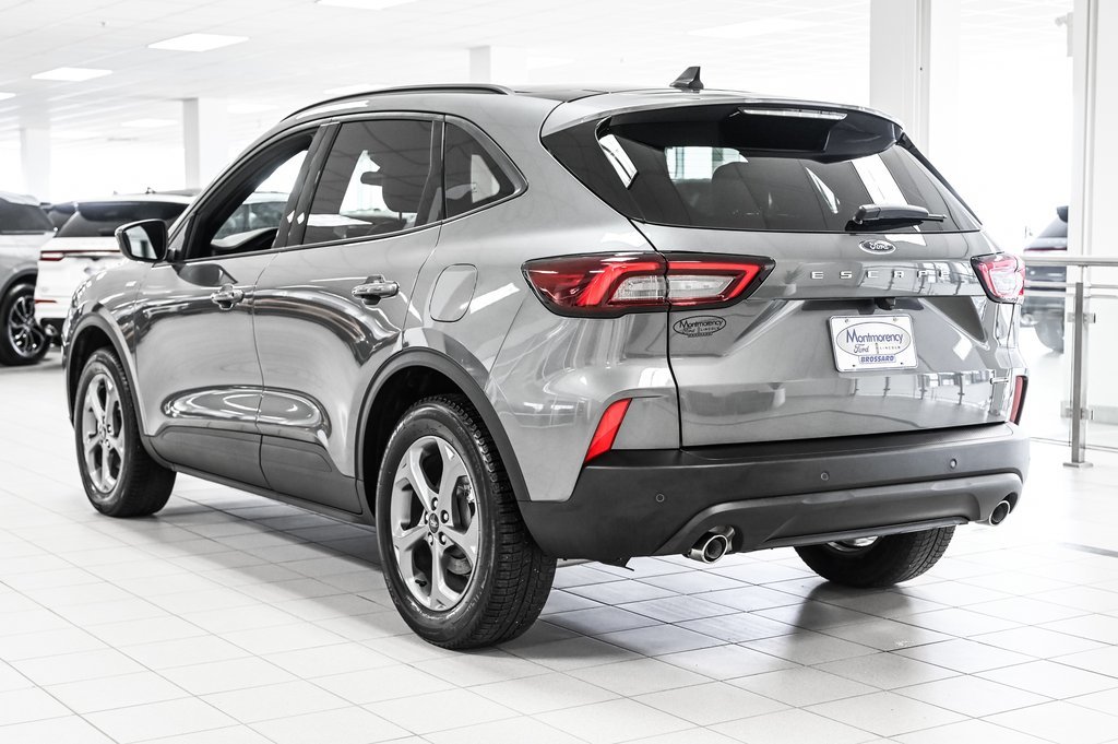 Ford Escape  2025 à Brossard, Québec - 10 - w1024h768px
