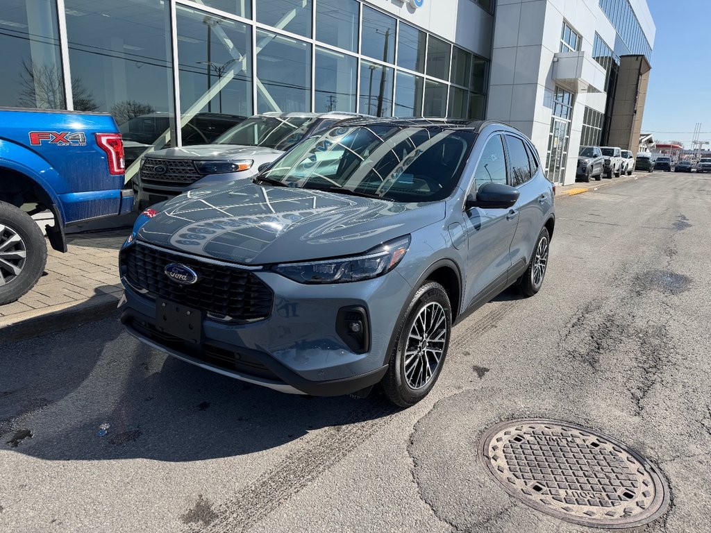 Ford Escape PHEV | SPÉCIAL DÉMO 4.99% | TOIT | ENS PREMIUM 2025 à Brossard, Québec - 3 - w1024h768px