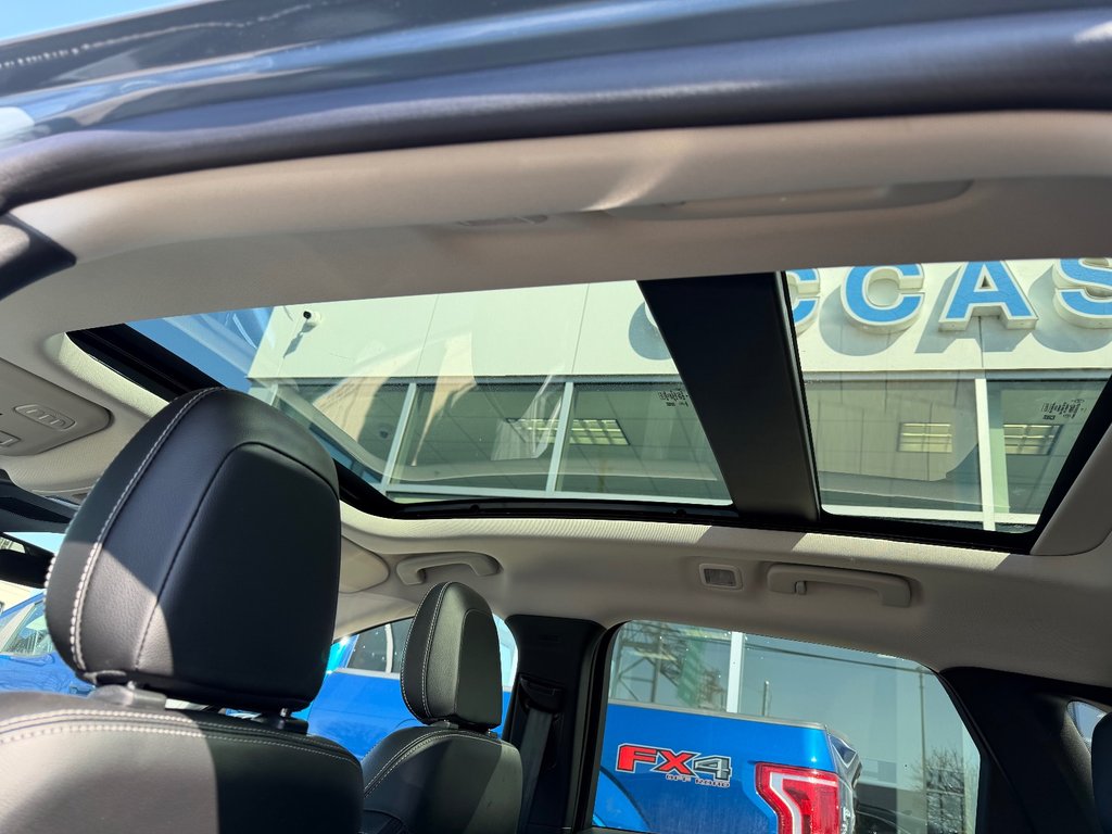 Ford Escape PHEV | SPÉCIAL DÉMO 4.99% | TOIT | ENS PREMIUM 2025 à Brossard, Québec - 7 - w1024h768px