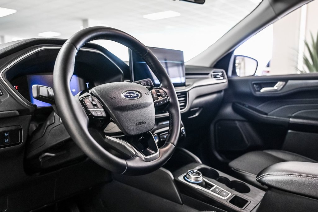 2025 Ford Escape in Brossard, Quebec - 21 - w1024h768px