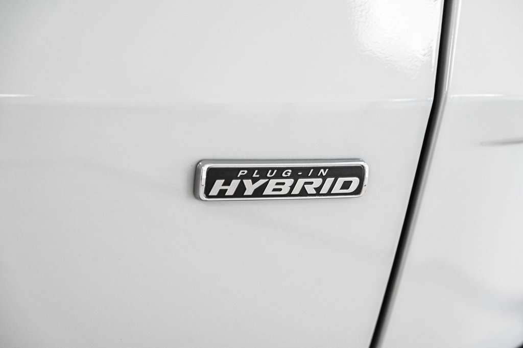 2025 Ford Escape in Brossard, Quebec - 18 - w1024h768px