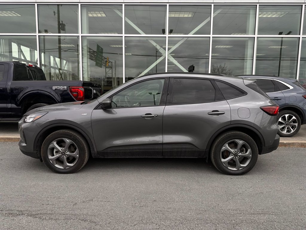 Ford Escape ST-Line Select | DÉMO 2.99% | ENS TECH | TOIT PANO 2026 à Brossard, Québec - 5 - w1024h768px