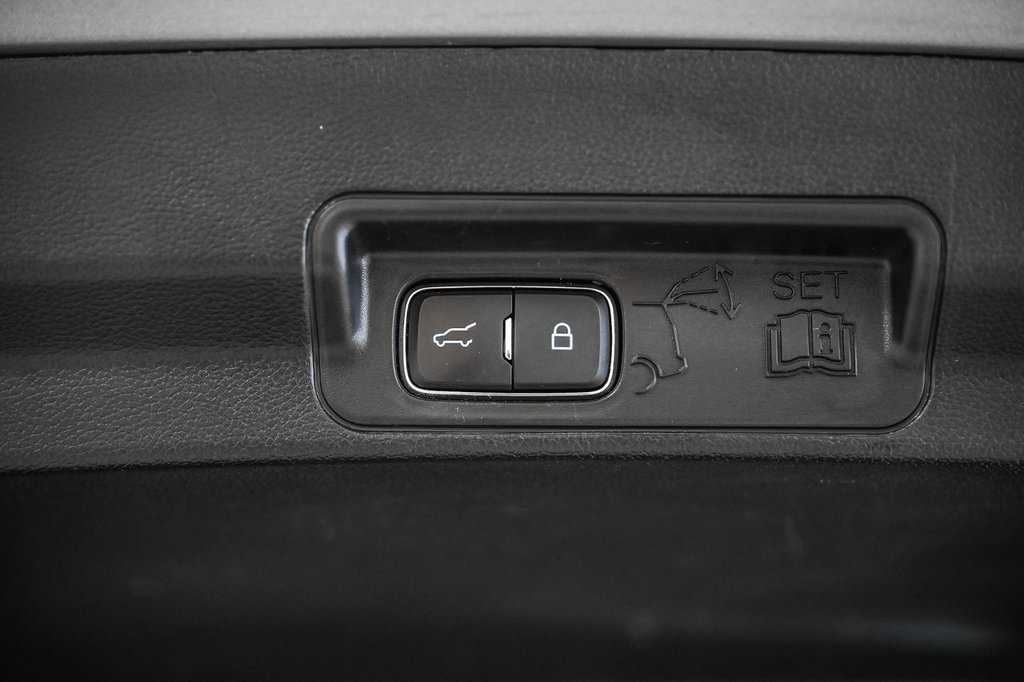 2022 Ford Explorer XLT | 4WD | SIÈGES CHAUFF | 202A | CARPLAY in Brossard, Quebec - 19 - w1024h768px