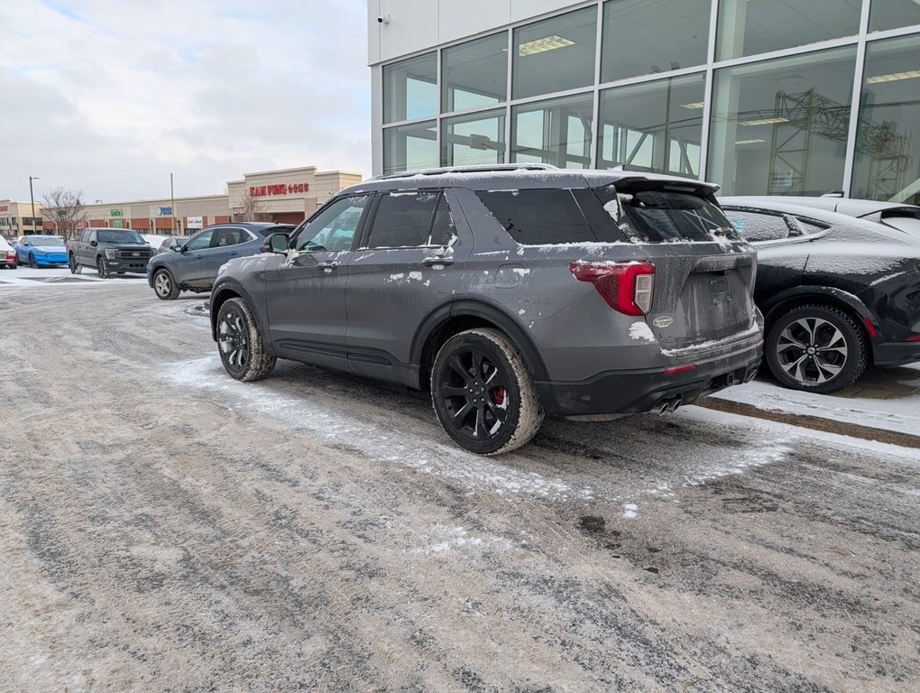 2023 Ford Explorer in Brossard, Quebec - 7 - w1024h768px