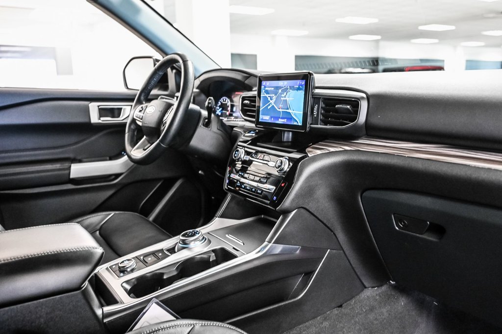 2023 Ford Explorer in Brossard, Quebec - 44 - w1024h768px