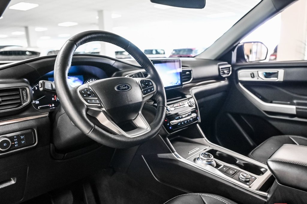 2023 Ford Explorer in Brossard, Quebec - 22 - w1024h768px