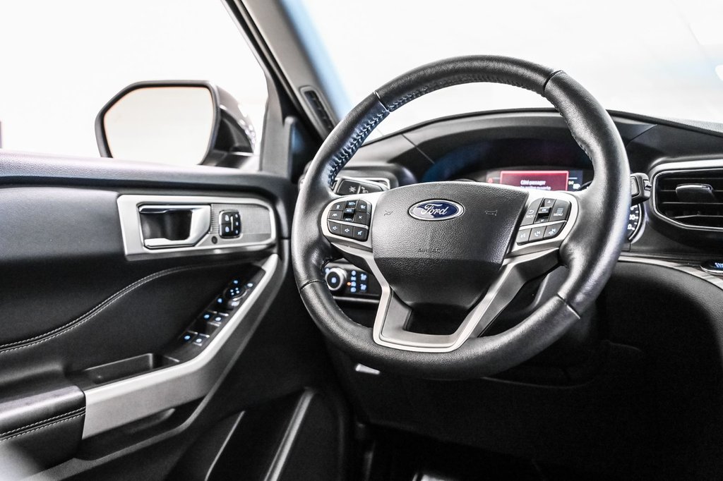 2023 Ford Explorer in Brossard, Quebec - 42 - w1024h768px
