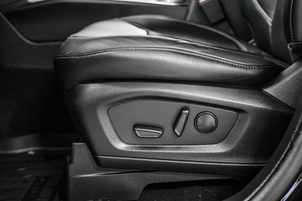 2023 Ford Explorer in Brossard, Quebec - 24 - w1024h768px