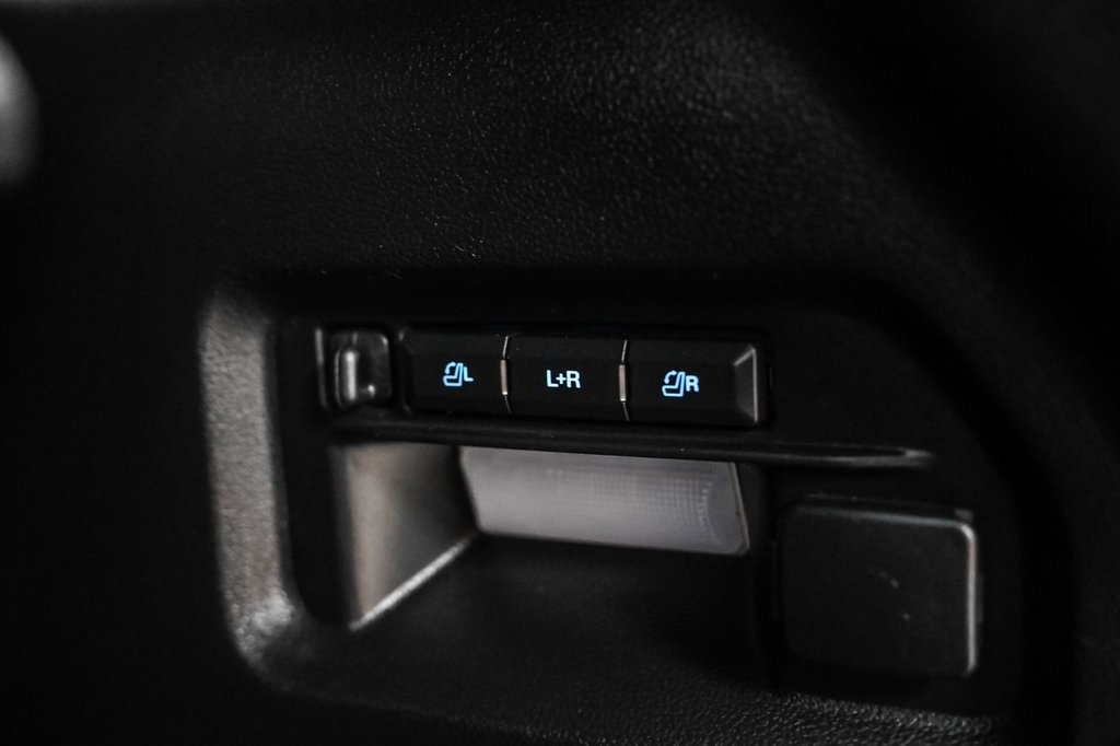 2023 Ford Explorer in Brossard, Quebec - 20 - w1024h768px