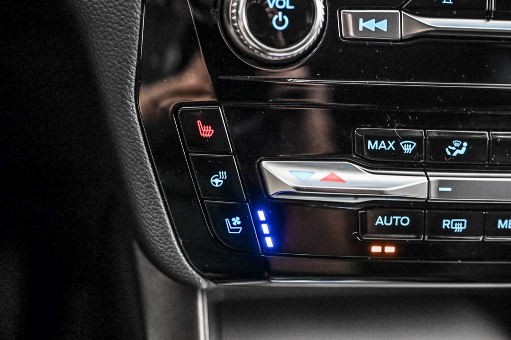 2023 Ford Explorer in Brossard, Quebec - 31 - w1024h768px