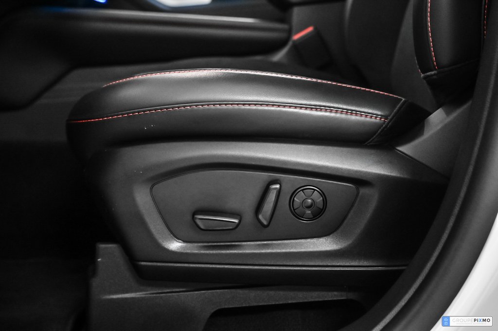 2025 Ford Explorer in Brossard, Quebec - 24 - w1024h768px