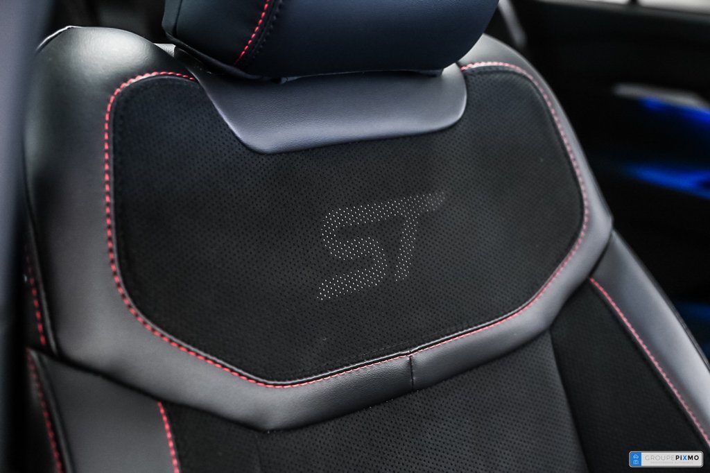 2025 Ford Explorer in Brossard, Quebec - 40 - w1024h768px