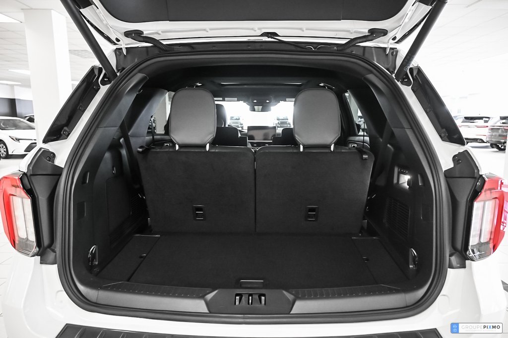 2025 Ford Explorer in Brossard, Quebec - 18 - w1024h768px