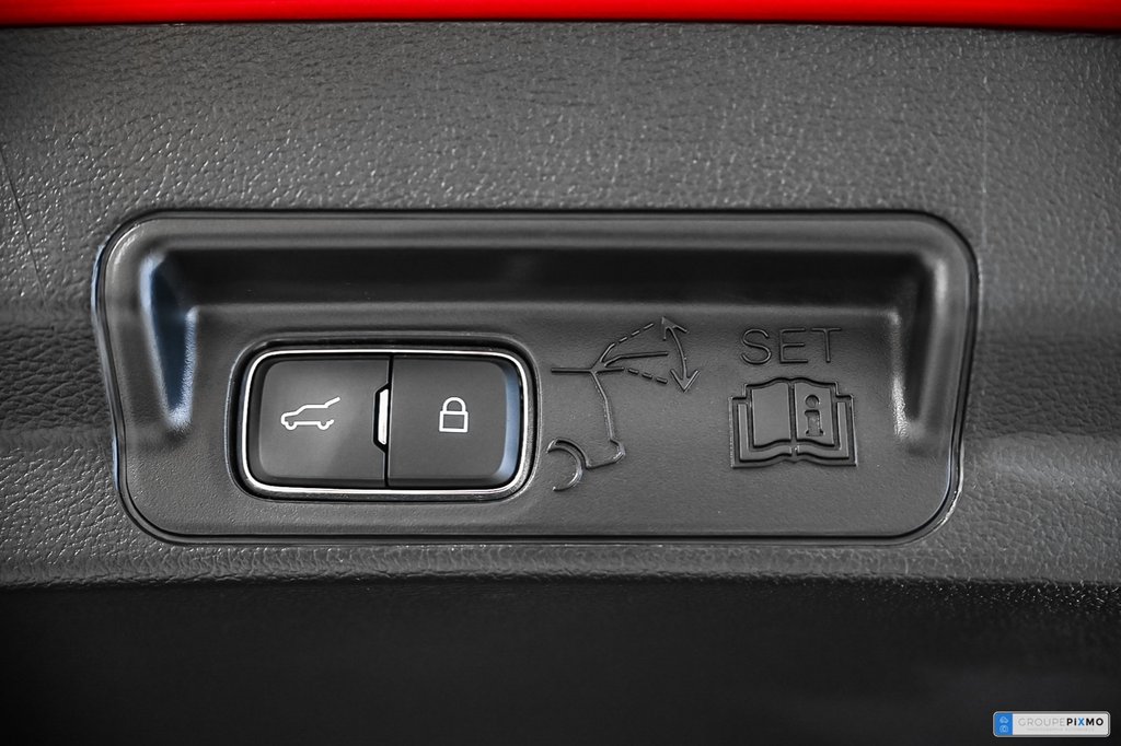 Ford Explorer ST | SPÉCIAL DÉMO 4.99% | 400HP | TOIT PANO | 2025 à Brossard, Québec - 19 - w1024h768px