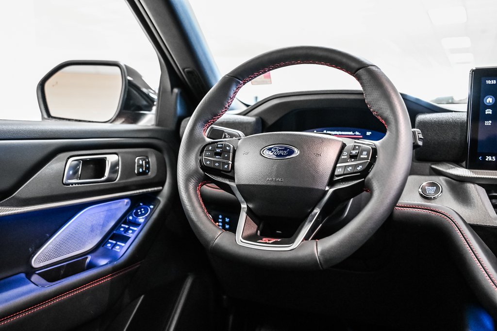 2026 Ford Explorer in Brossard, Quebec - 15 - w1024h768px